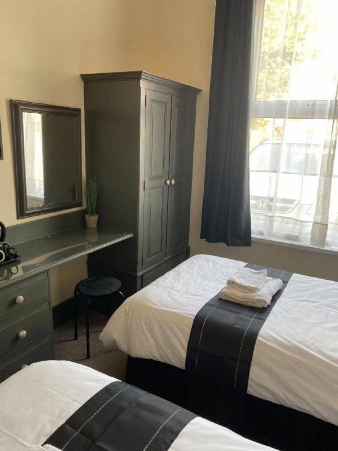 Burlington Hotel سانداوْن المظهر الخارجي الصورة